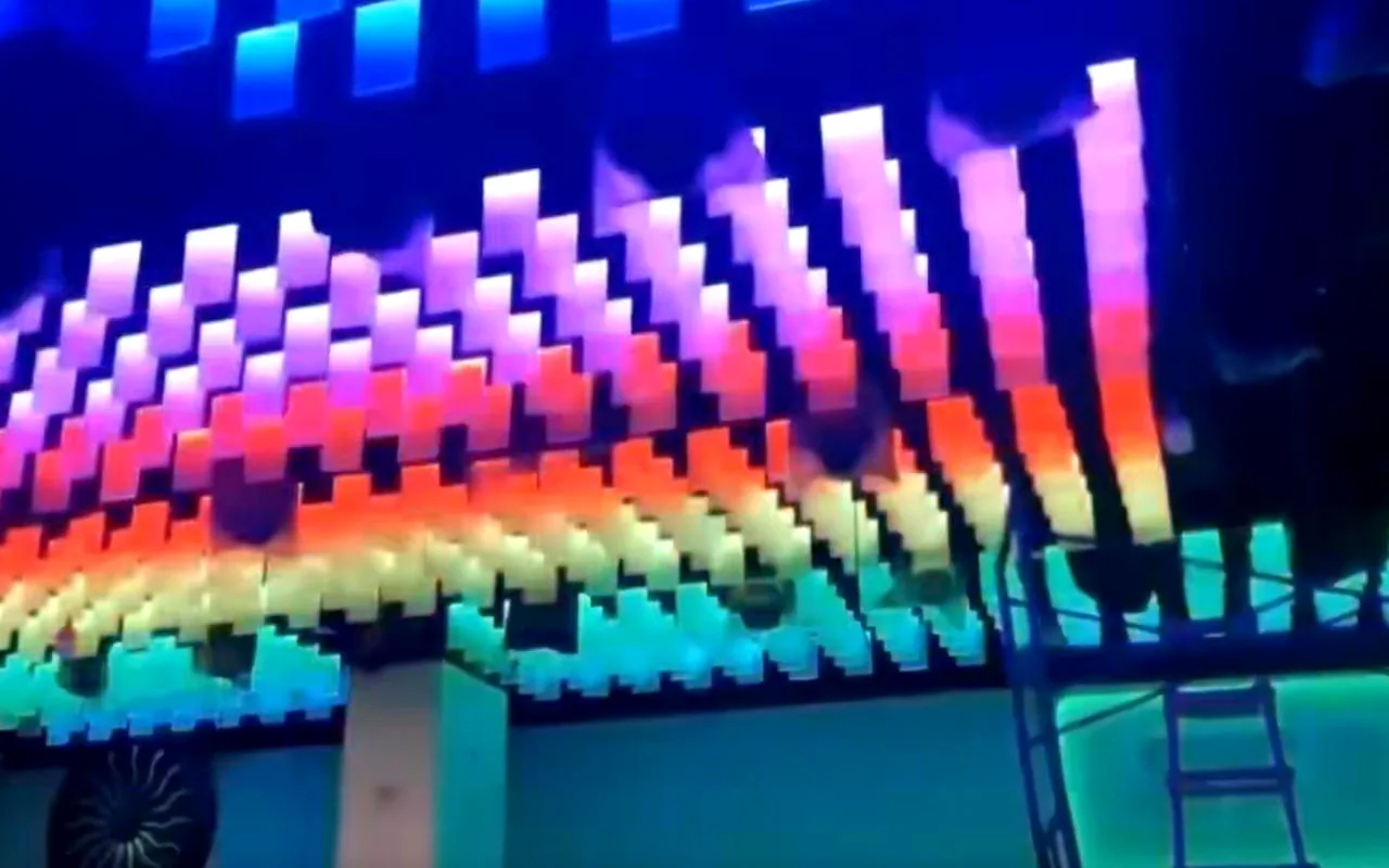 900 Light-Guide Panels for a US Club