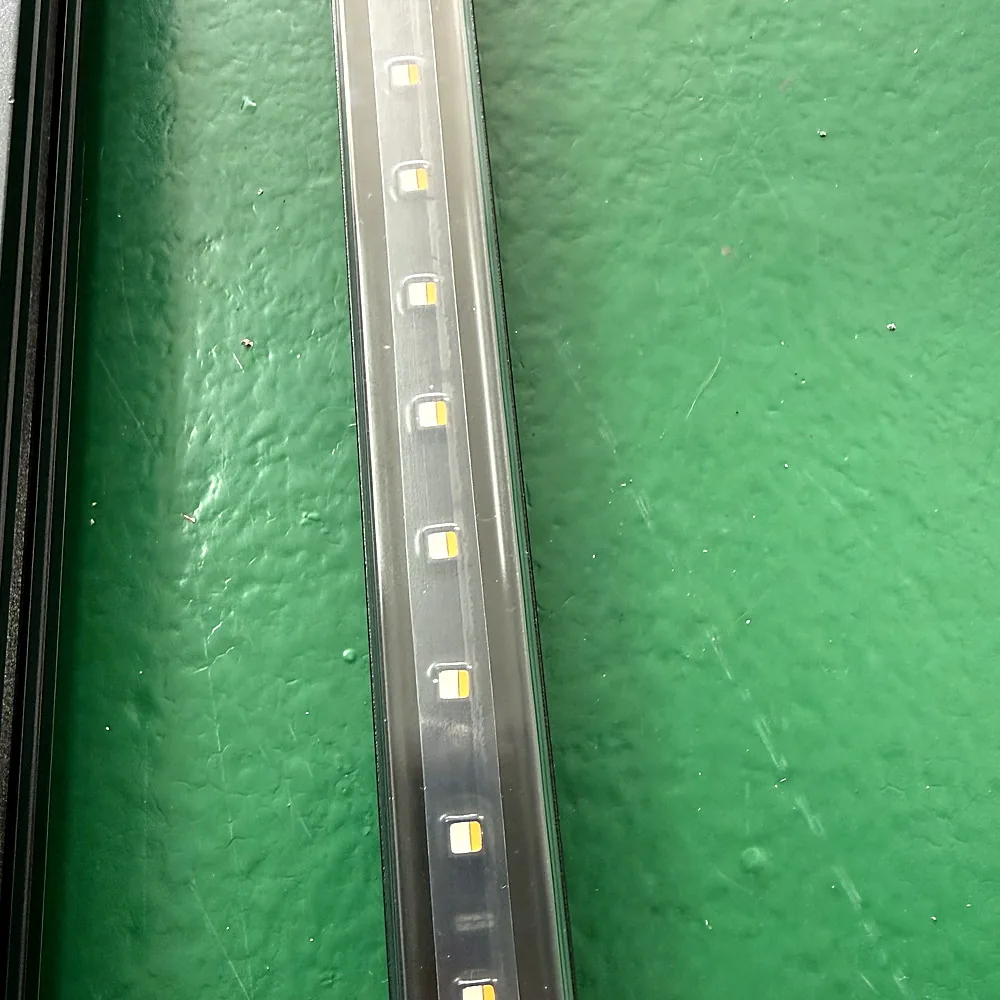 RGBW LED Pixel Bar thumbnail 2