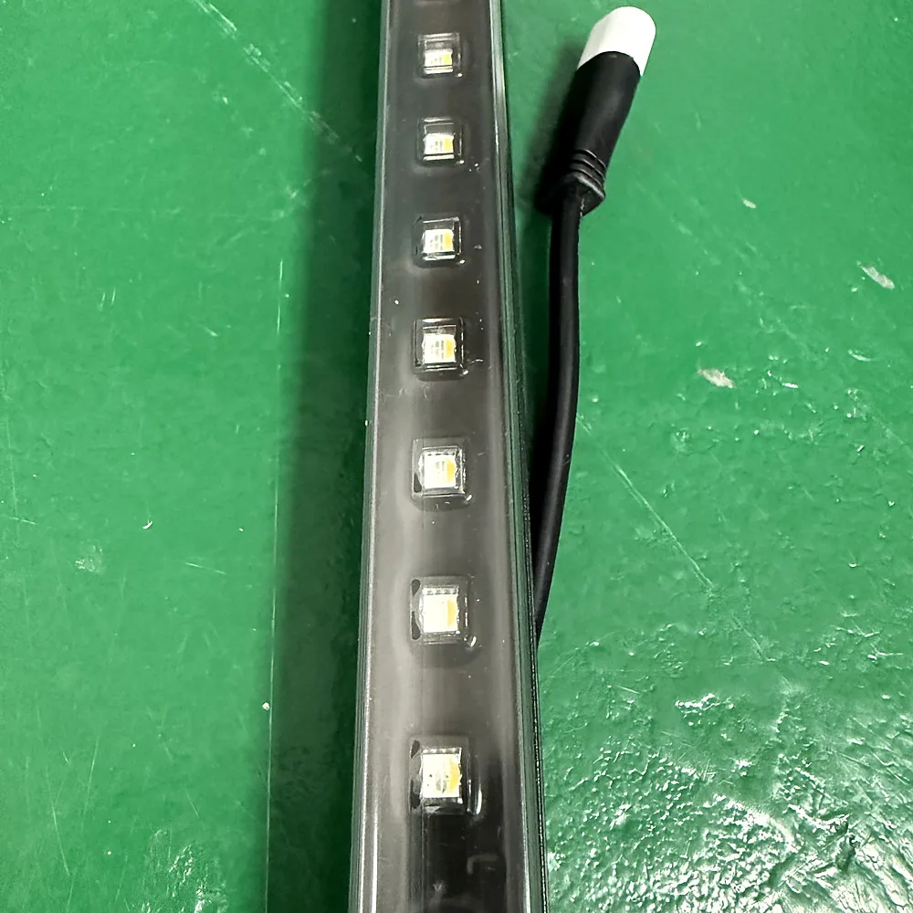 RGBW LED Pixel Bar thumbnail 4